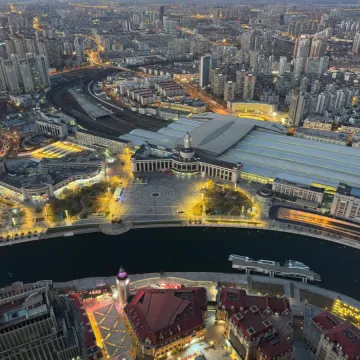 China's Slowest Growth in Years Comes With a Strange Twist: Exports Are Booming
