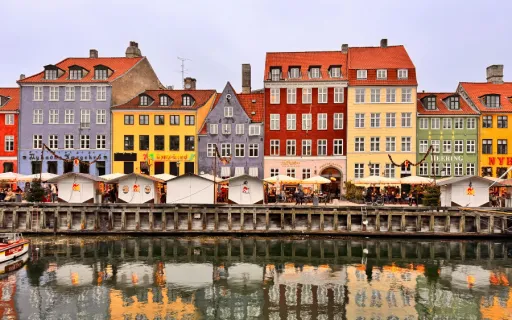 Danish Business Confidence Falls to Six-Month Low in June — But Construction Defies the Trend