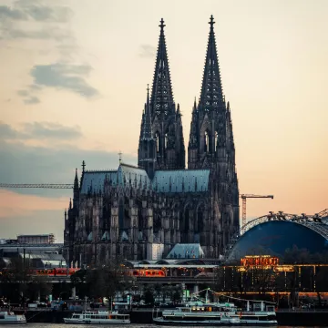 Germany's Inflation Retreat: How a Reopening Strait and a Fuel Discount Cooled Prices